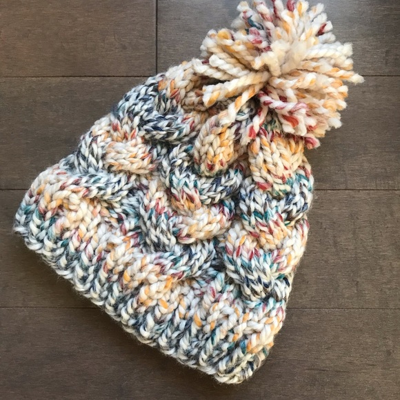 Cable Knit Toque - Picture 2 of 2